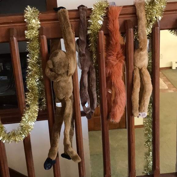 4 long plush stuffed hanging monkeys stuffed velcro hands Wild Republic Aurora - Picture 8 of 15